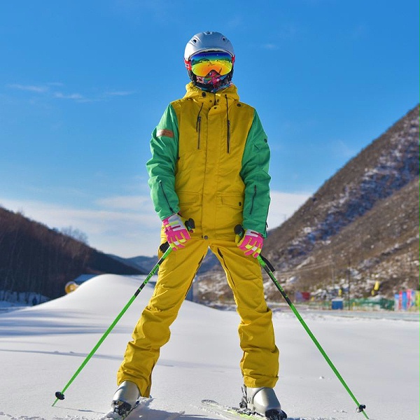 滑雪服