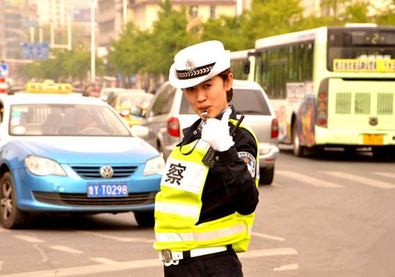 交警指挥